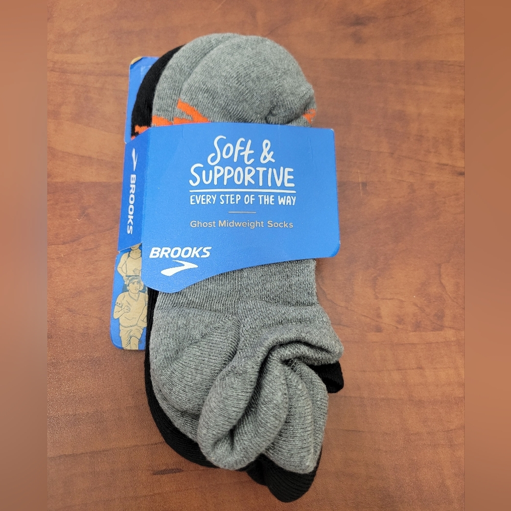 Brooks Ghost Midweight Socks Medium Nwt